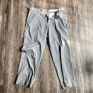NWT - Mens Dockers dress pants - 36 x 32